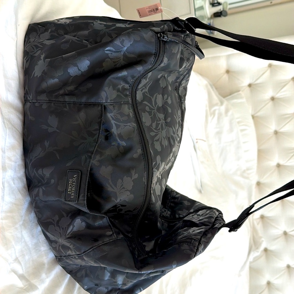 Victoria’s Secret weekend bag/gym bag in Black. New with tags.